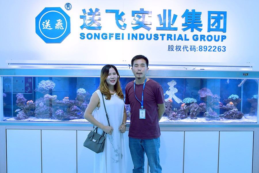 熱烈歡迎臻達燈飾工程領(lǐng)導蒞臨我公司考察！